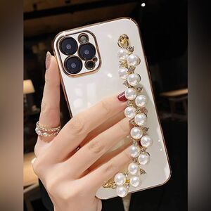 Elegant Pearl Chain iPhone 16 Pro Max Case